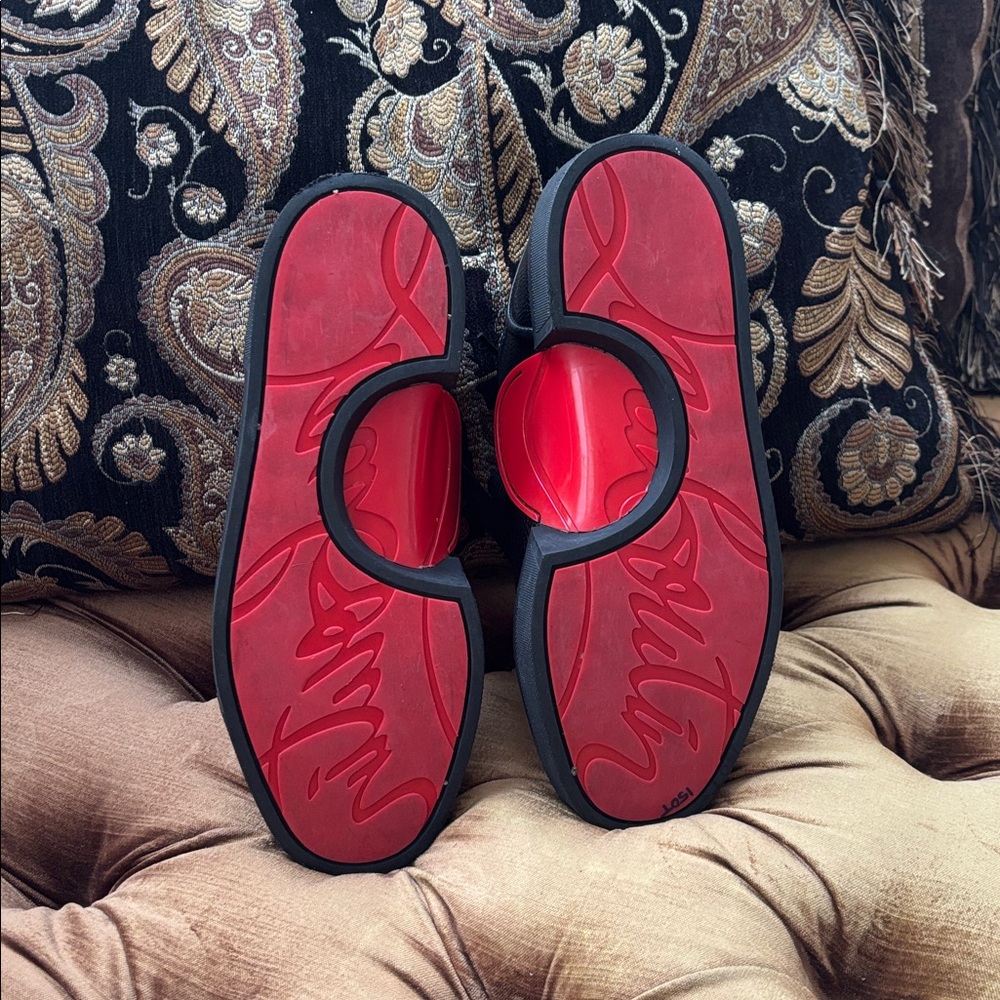 Christian Louboutin Adolon Junior black low-top sneakers - Picture 8 of 11